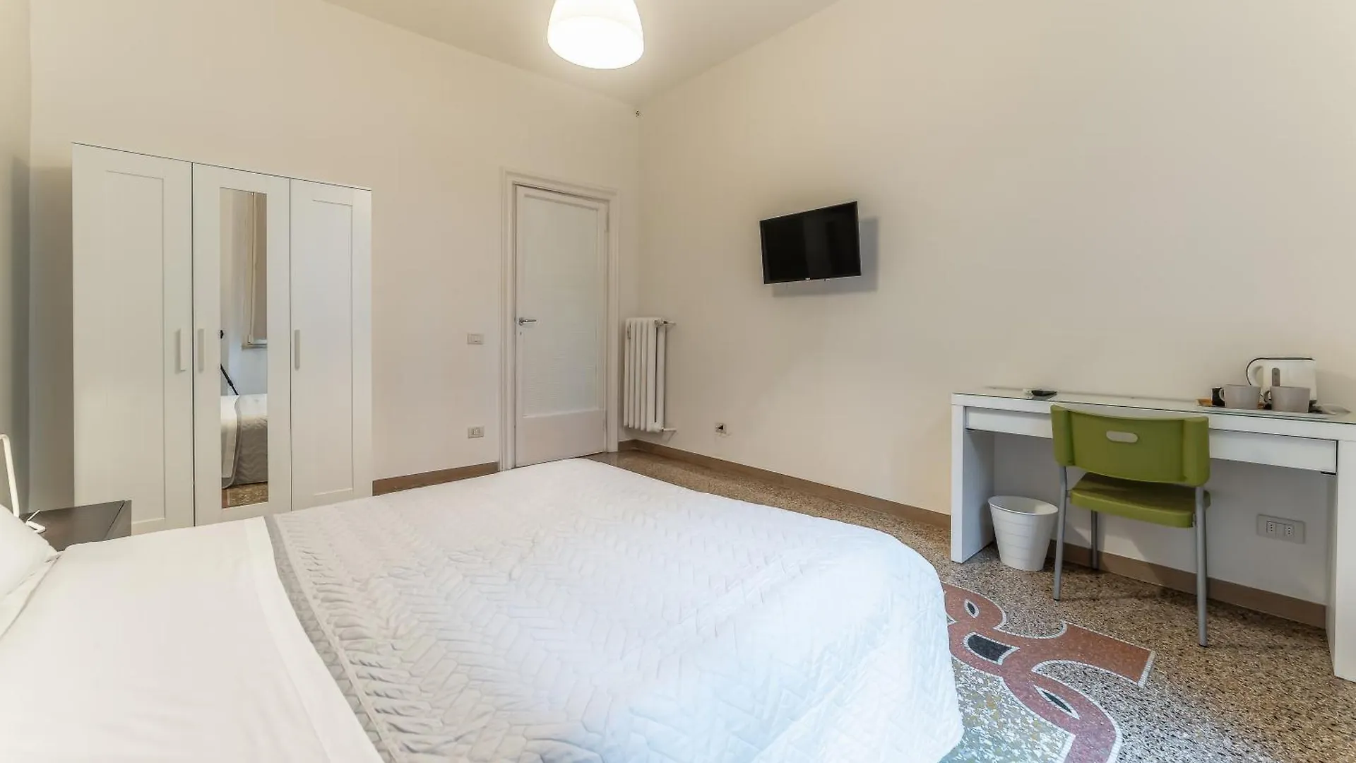 Azzurra B&B - Metro Lodi Rome 0*,  Italy
