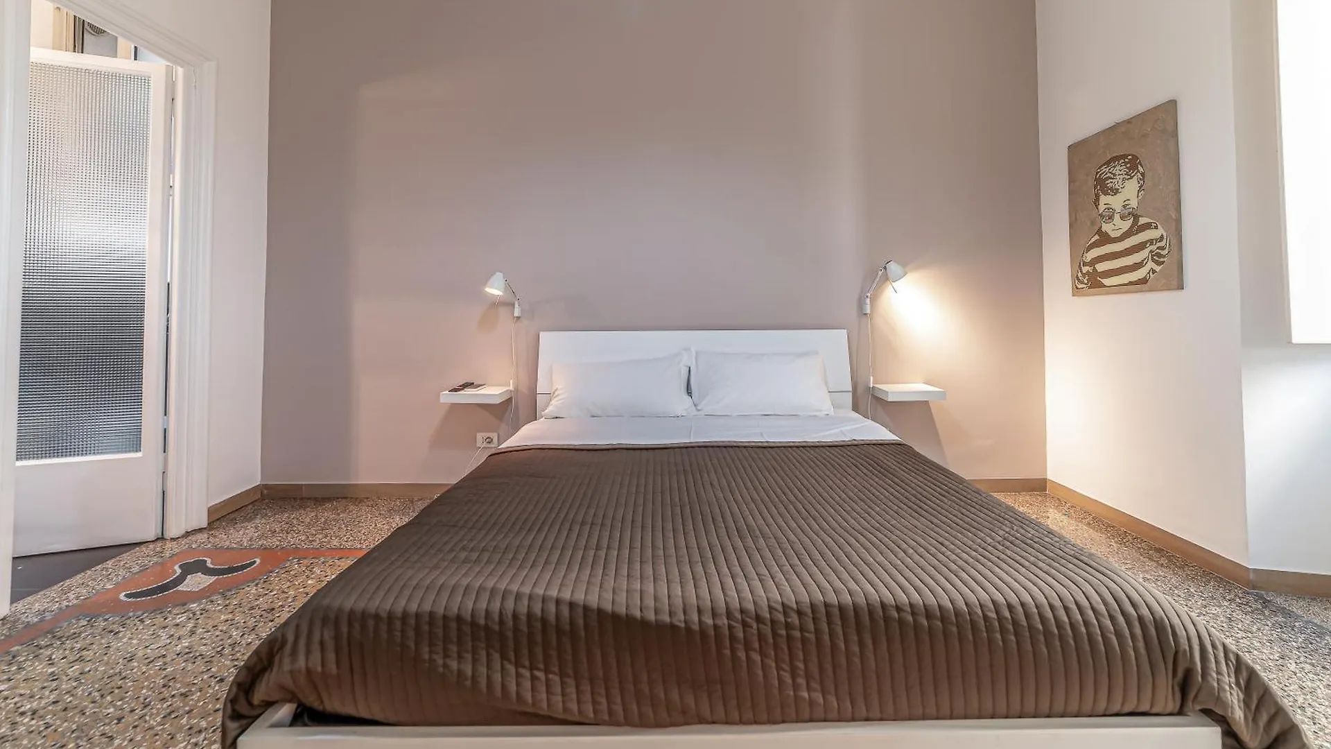 Azzurra B&B - Metro Lodi Roma