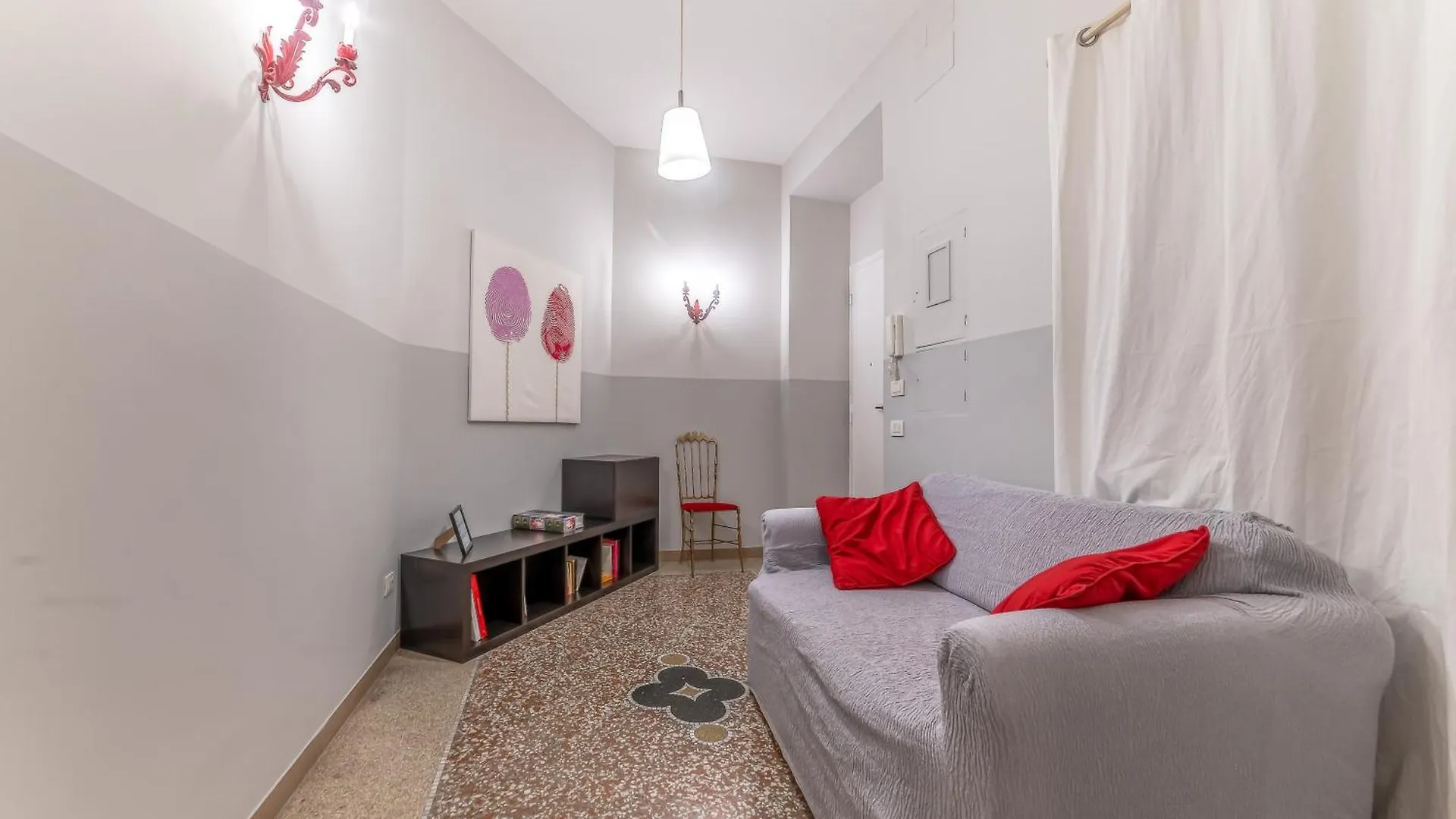 Azzurra B&B - Metro Lodi Roma