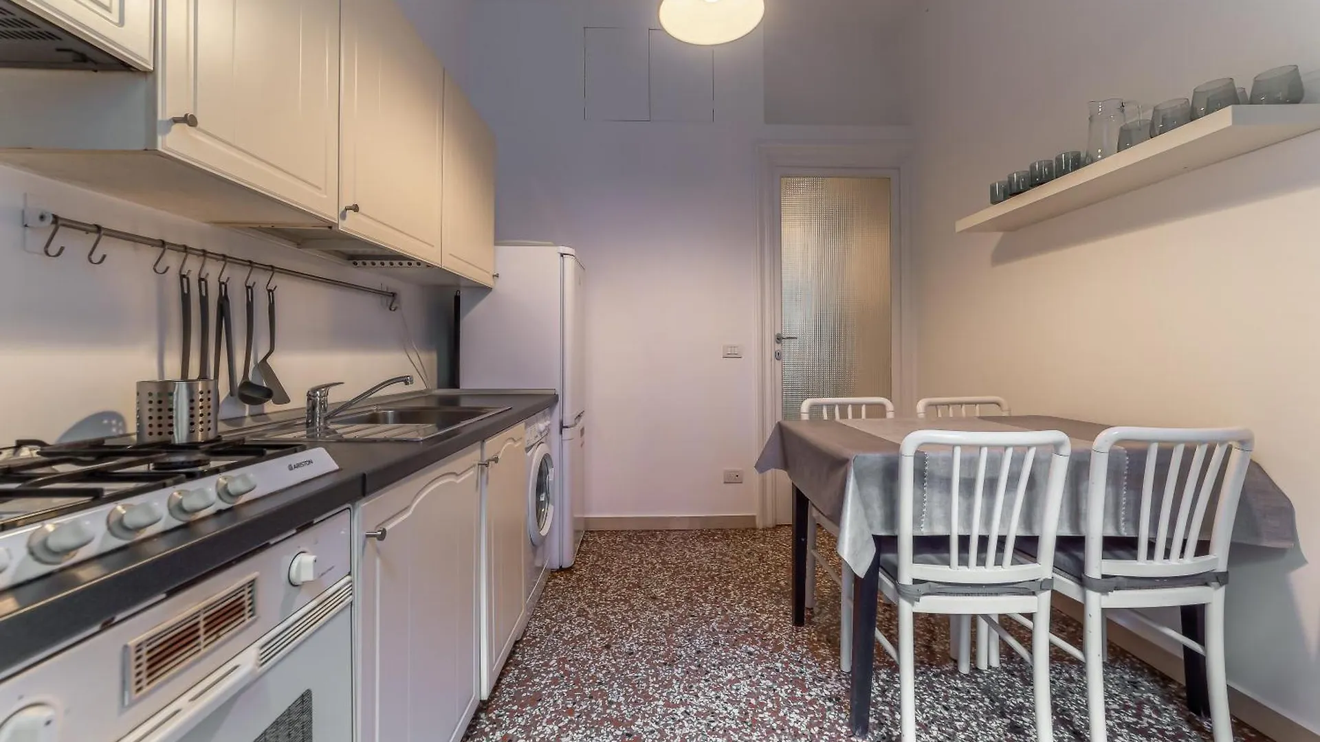 Affittacamere Azzurra B&B - Metro Lodi Roma