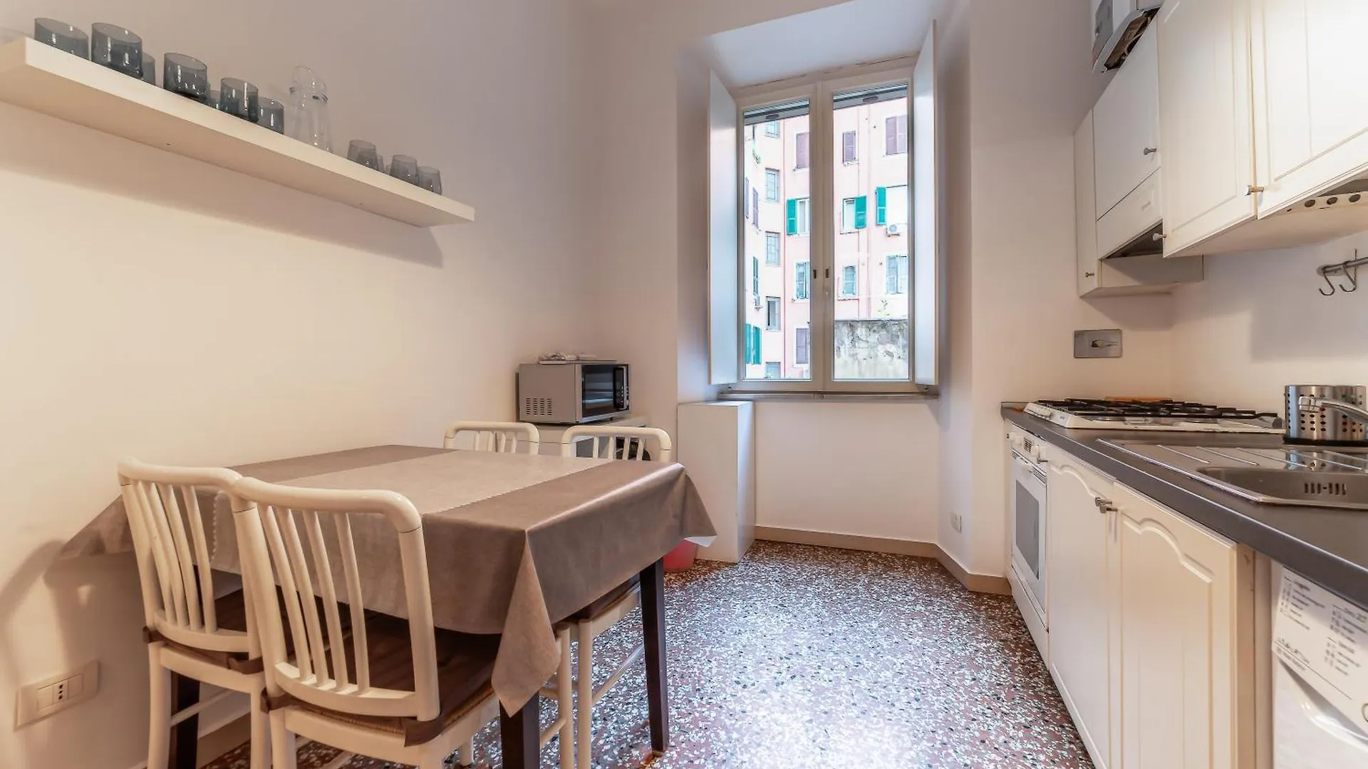 Affittacamere Azzurra B&B - Metro Lodi Roma